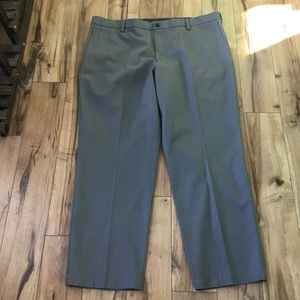 Dockers Classic Flex Comfort Signature Khakis Casual Grey Flat Front 42 x 30